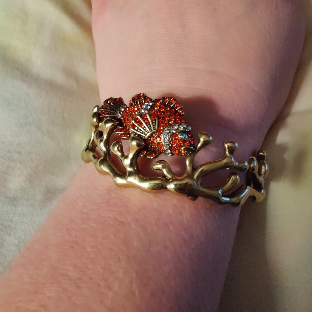 New off Park collection Crystal clownfish bracelet